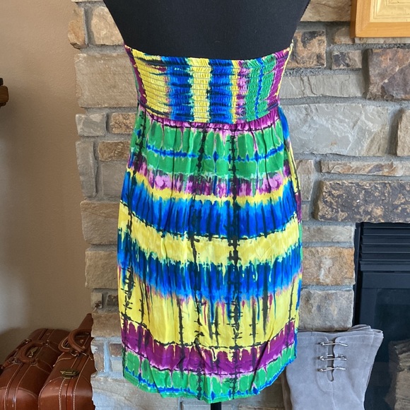 Comfy, fun coverup 🔆 - Picture 4 of 5